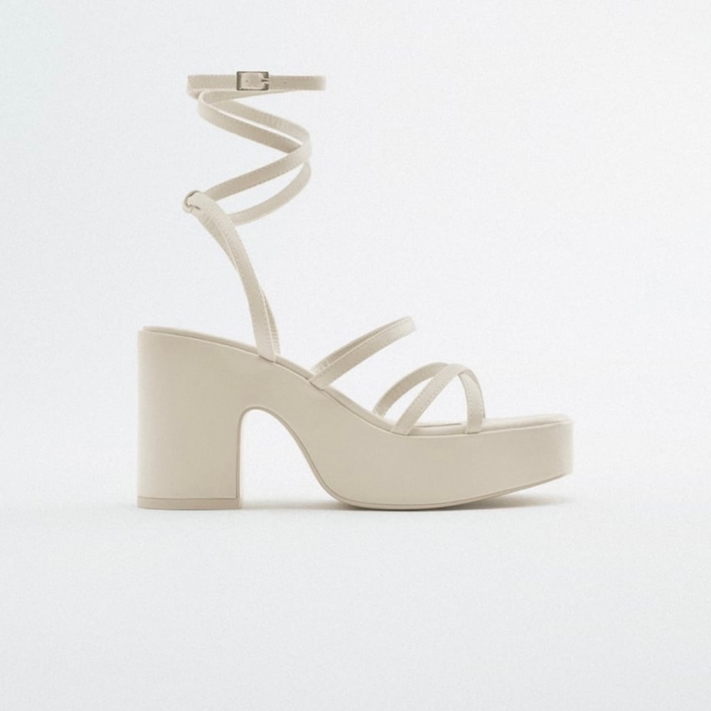 SHOES - Picture 7 of 11